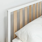 Letto matrimoniale moderno Plank and Beam con testiera a doghe