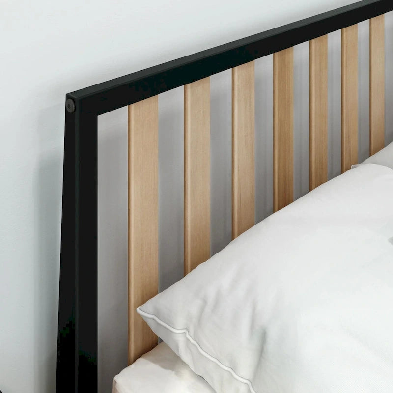 Letto matrimoniale moderno Plank and Beam con testiera a doghe