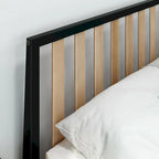 Letto matrimoniale moderno Plank and Beam con testiera a doghe