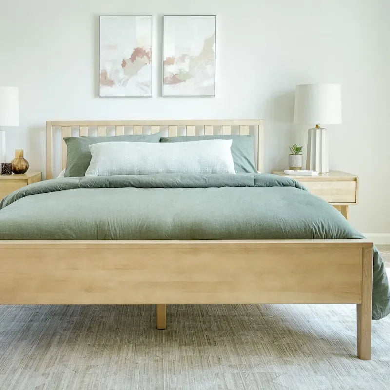 Letto matrimoniale moderno Plank and Beam con testiera a doghe